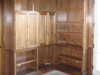 CLOSET & GARAGE CABINETS